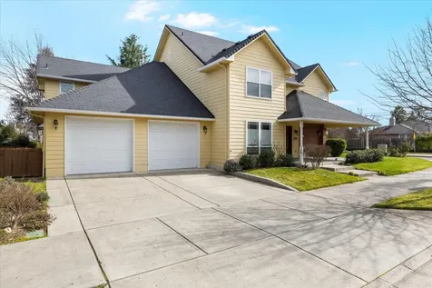 404 Silver Creek Drive Central Point OR 97502