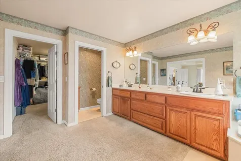 404 Silver Creek Drive Central Point OR 97502
