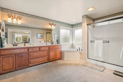 404 Silver Creek Drive Central Point OR 97502