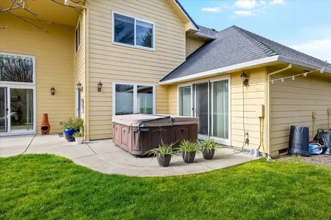 404 Silver Creek Drive Central Point OR 97502