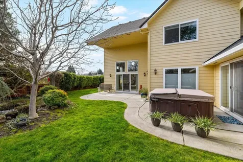404 Silver Creek Drive Central Point OR 97502
