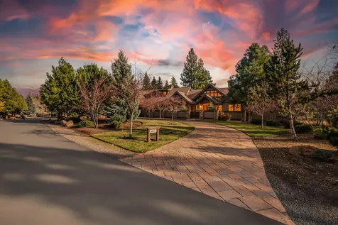 61644 Tam Mcarthur Loop Bend OR 97702