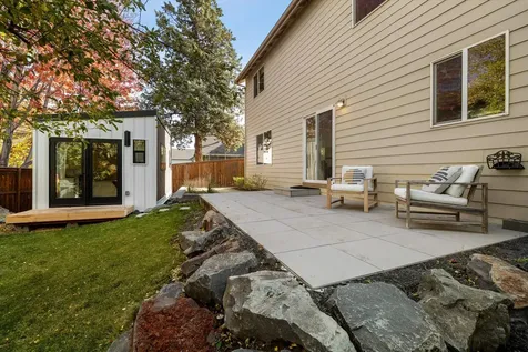 1512 NE Quiet Ridge Lane Bend OR 97701