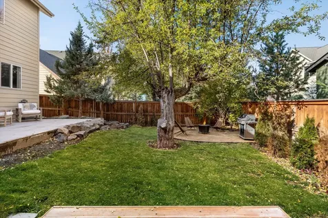 1512 NE Quiet Ridge Lane Bend OR 97701