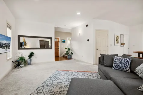 1512 NE Quiet Ridge Lane Bend OR 97701