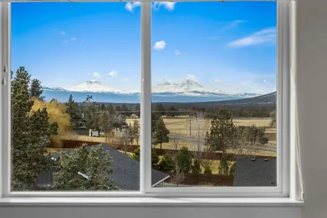 2457 SW 45th Street Redmond OR 97756