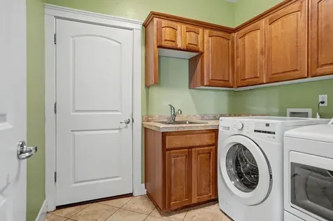 5685 Crossler Court S Salem OR 97306