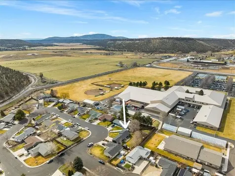 1003 SE Algonquian Loop Prineville OR 97754