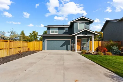 1667 SW Black Butte Court Redmond OR 97756