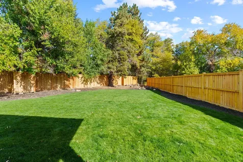 1667 SW Black Butte Court Redmond OR 97756