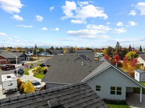 1667 SW Black Butte Court Redmond OR 97756