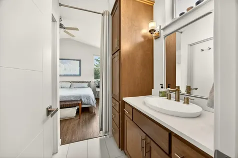98 Dunn Circle Ashland OR 97520