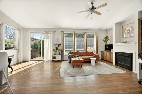 98 Dunn Circle Ashland OR 97520