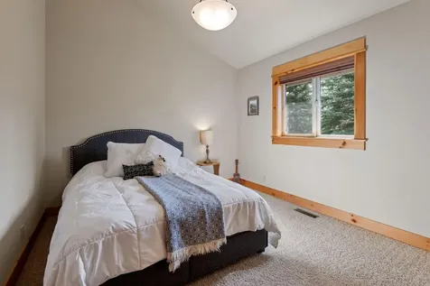 19407 Charleswood Lane Bend OR 97702