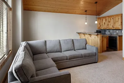 19407 Charleswood Lane Bend OR 97702