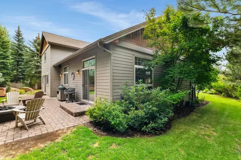 19407 Charleswood Lane Bend OR 97702