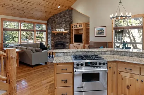 19407 Charleswood Lane Bend OR 97702