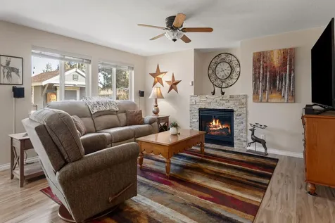 1152 NE Locksley Drive Bend OR 97701