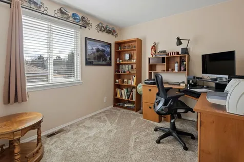 1152 NE Locksley Drive Bend OR 97701