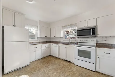 414 NE 11th Street Grants Pass OR 97526
