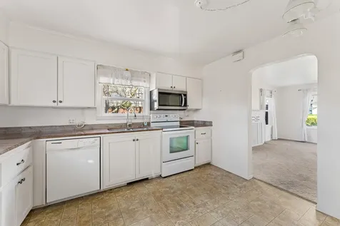 414 NE 11th Street Grants Pass OR 97526