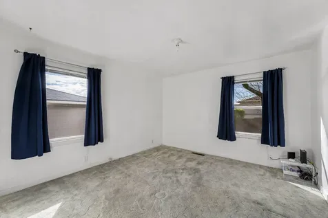 414 NE 11th Street Grants Pass OR 97526