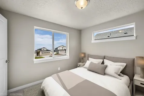 2692 NW 28th Street Redmond OR 97756