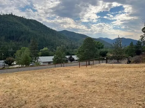 50 Tenney Drive Rogue River OR 97537