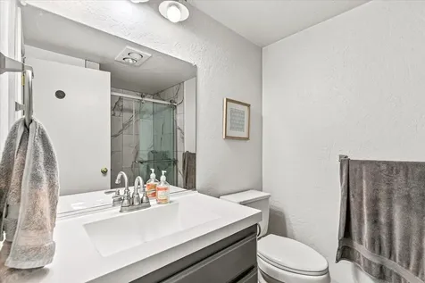 101 Kensington Square Medford OR 97504