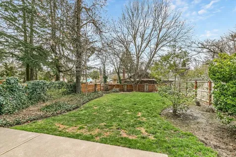 101 Kensington Square Medford OR 97504