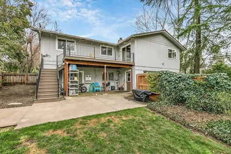 101 Kensington Square Medford OR 97504