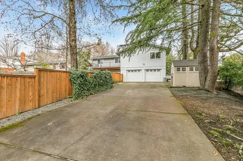 101 Kensington Square Medford OR 97504