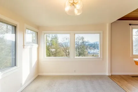 588 NW Scenic Drive Grants Pass OR 97526