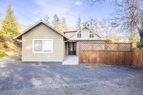 588 NW Scenic Drive Grants Pass OR 97526