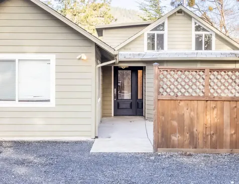 588 NW Scenic Drive Grants Pass OR 97526