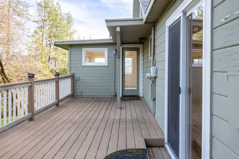 588 NW Scenic Drive Grants Pass OR 97526