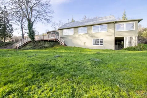 588 NW Scenic Drive Grants Pass OR 97526