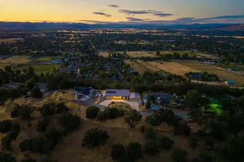 1873 Sundial Drive Medford OR 97501