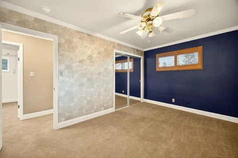 1059 Terra Avenue Ashland OR 97520