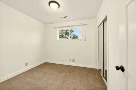 1059 Terra Avenue Ashland OR 97520