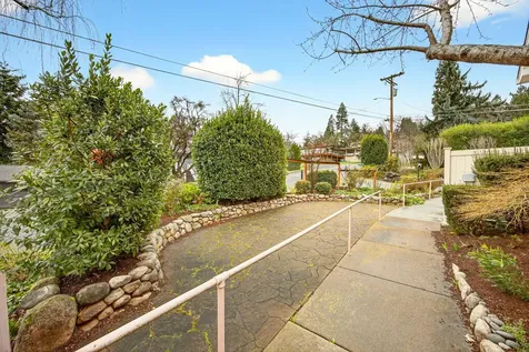 1059 Terra Avenue Ashland OR 97520