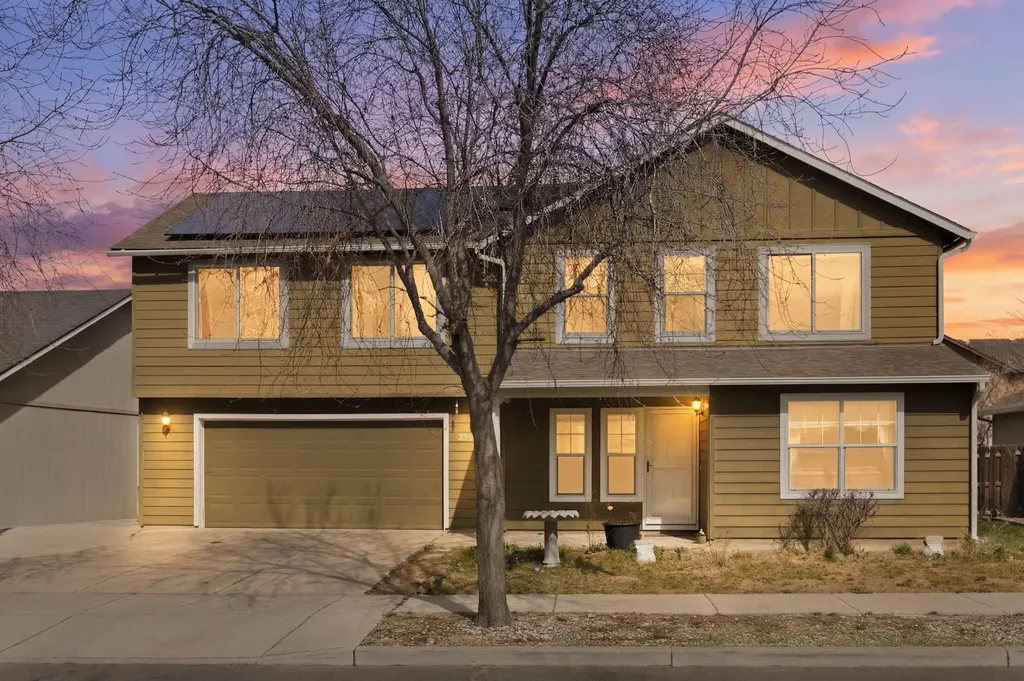 3433 SW Kalama Avenue Redmond OR 97756