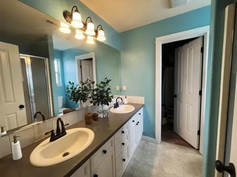 3433 SW Kalama Avenue Redmond OR 97756
