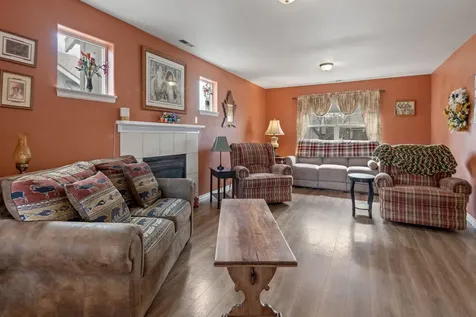 3433 SW Kalama Avenue Redmond OR 97756