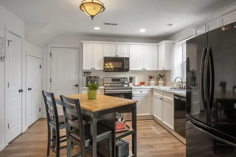 3433 SW Kalama Avenue Redmond OR 97756