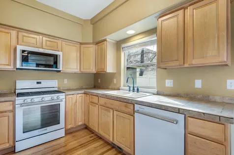 641 SE Glengarry Place Bend OR 97702