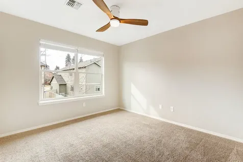 641 SE Glengarry Place Bend OR 97702