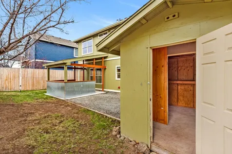 641 SE Glengarry Place Bend OR 97702