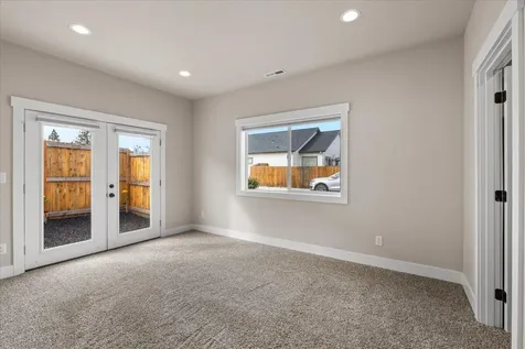 305 Moody Lane Medford OR 97501