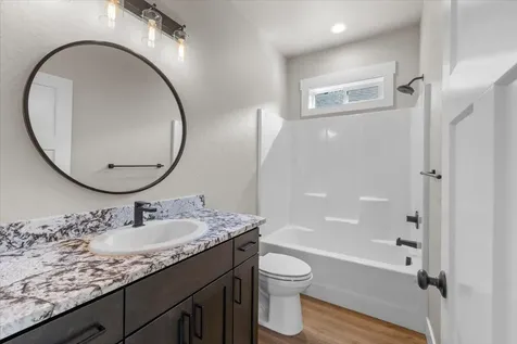 305 Moody Lane Medford OR 97501
